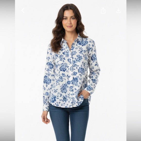 Alfred Dunner Tops - Alfred Dunner floral button down top size 16 linen blend